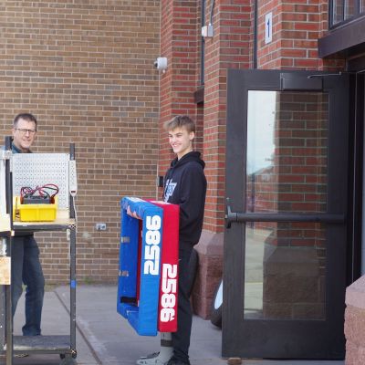 Isak-with-bumpers-IMGP6896