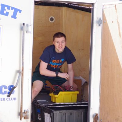 Sterling-in-trailer-IMGP6905